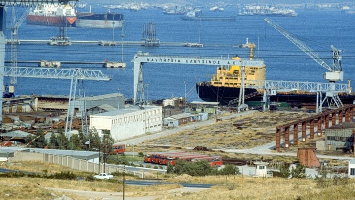 Κέντρο κατασκευής πολεμικών πλοίων στην Ελευσίνα